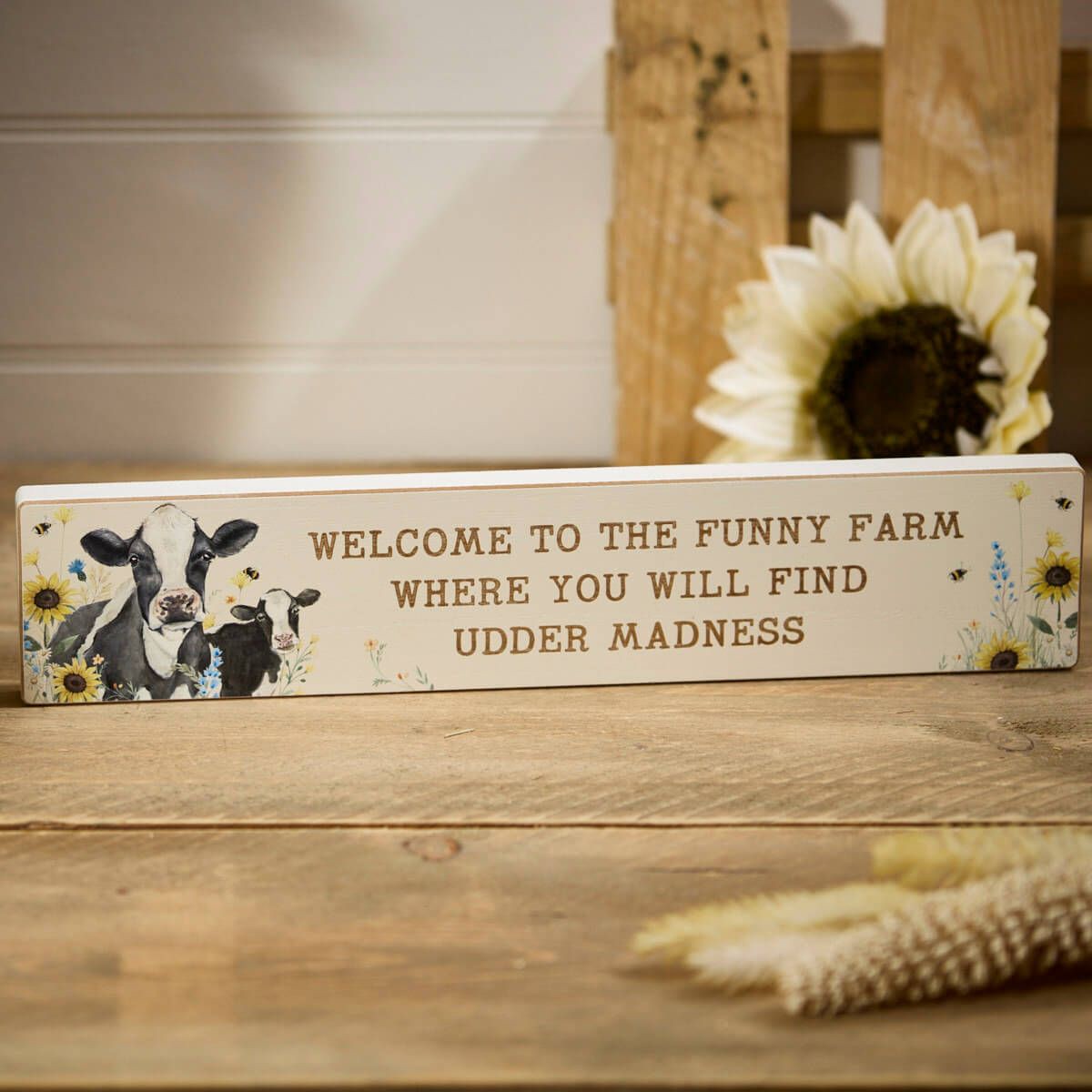 Richard Langs Welcome to the Funny Farm Wooden Standing Plaque - 8FL801